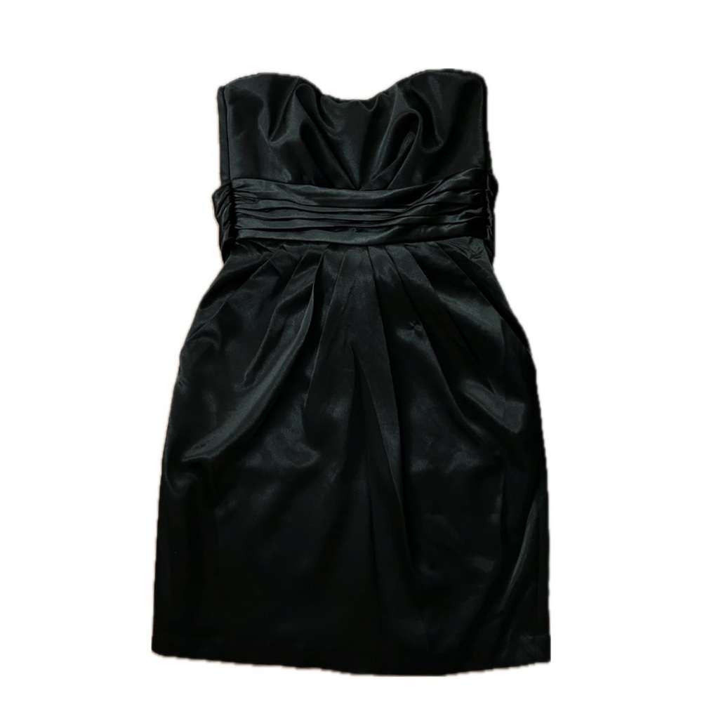 Elegant Black Strapless Dress